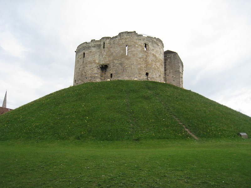 2011 UK England York 0750.jpg - A visit to Newcastle England for a company audit allowed time to visit the city of York. Train rides, train museum, walled city, large churches.